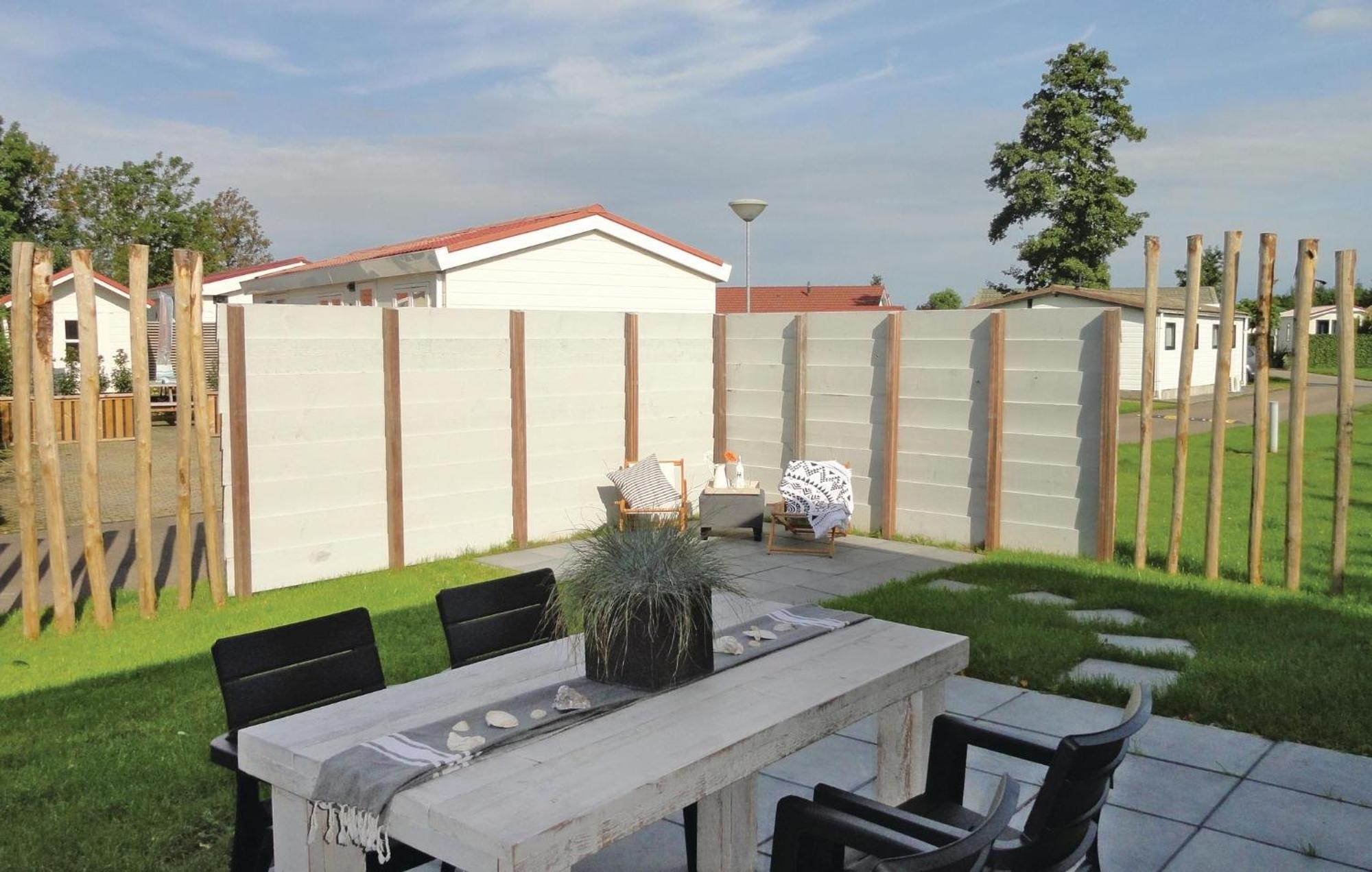 2 Bedroom Awesome Home In Sint-Annaland Esterno foto
